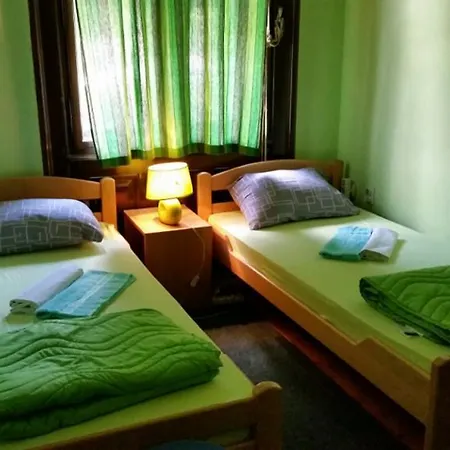 אכסניה Central Station *