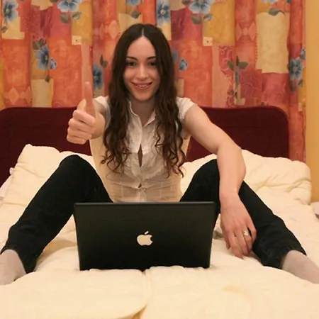 אכסניה Central Station *